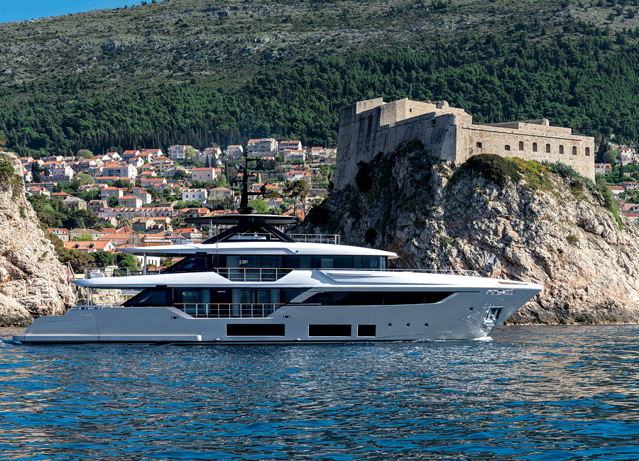 Yacht
